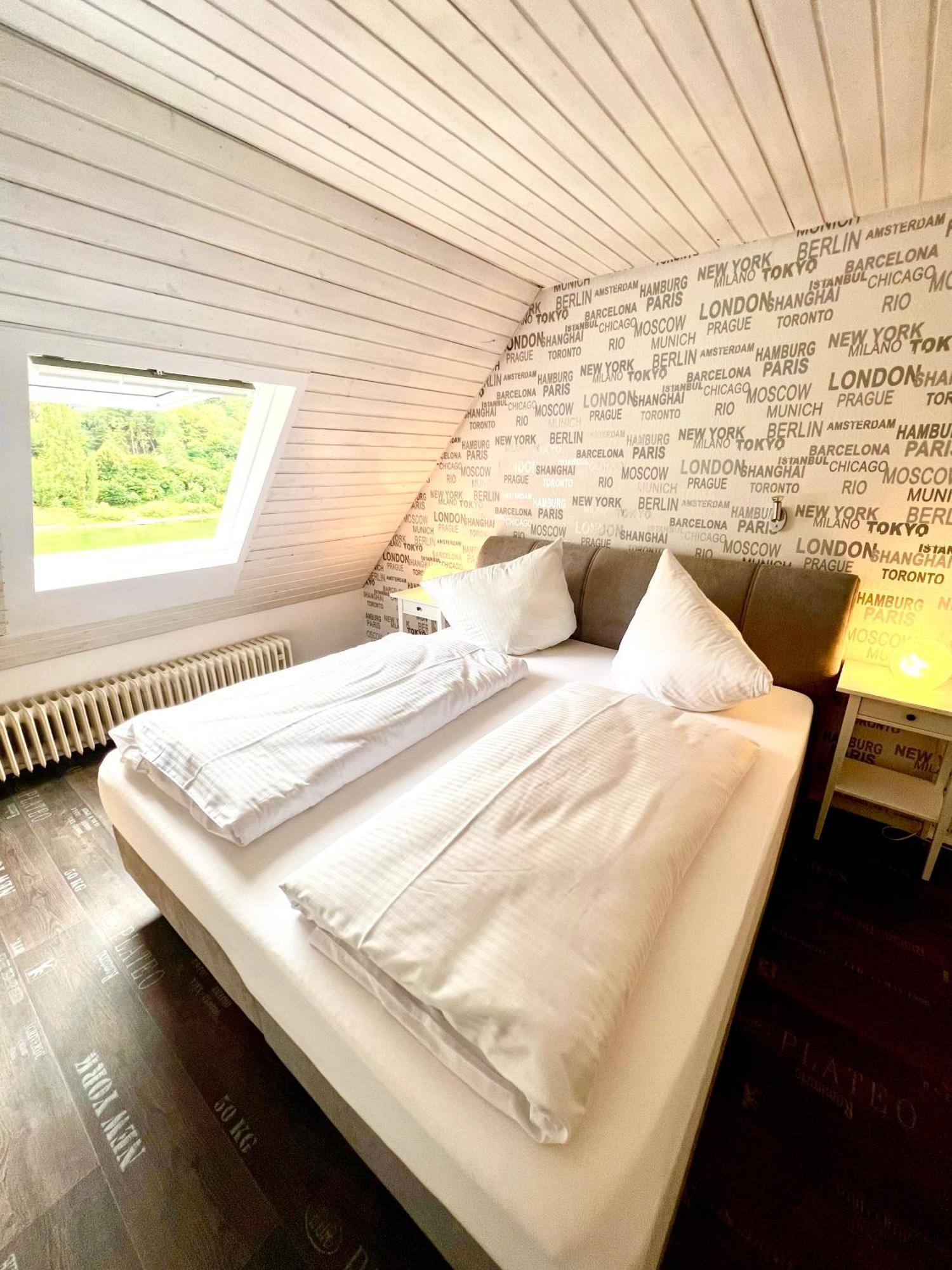 Hotel St. Georg Ediger-Eller Bilik gambar